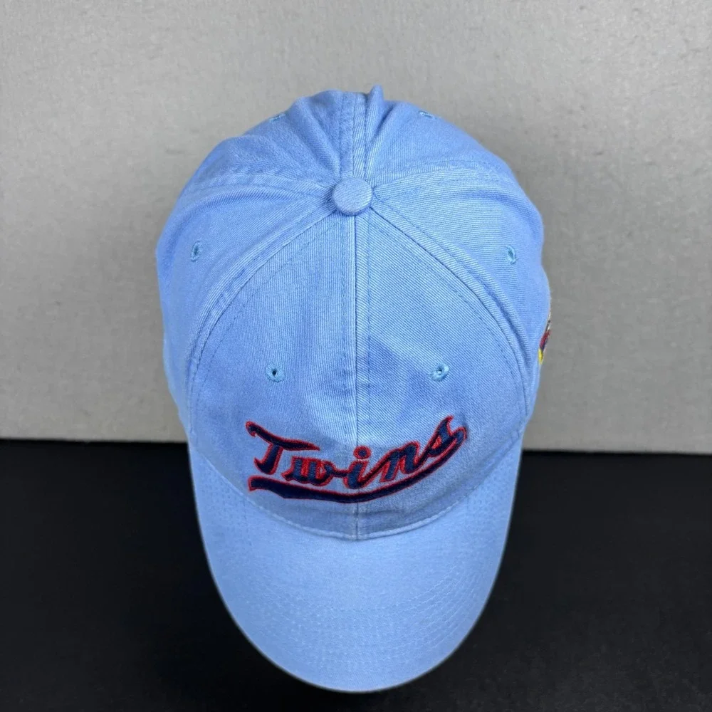 Vintage Minnesota Twins MLB Nike Light Blue Script Cooperstown Baseball Cap Hat